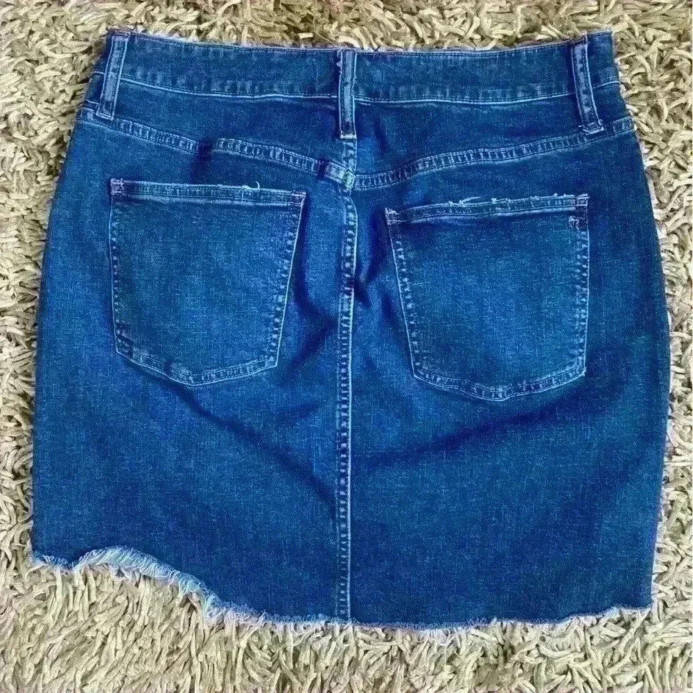 Madewell jean/denim skirt size 32 - Picture 3 of 5